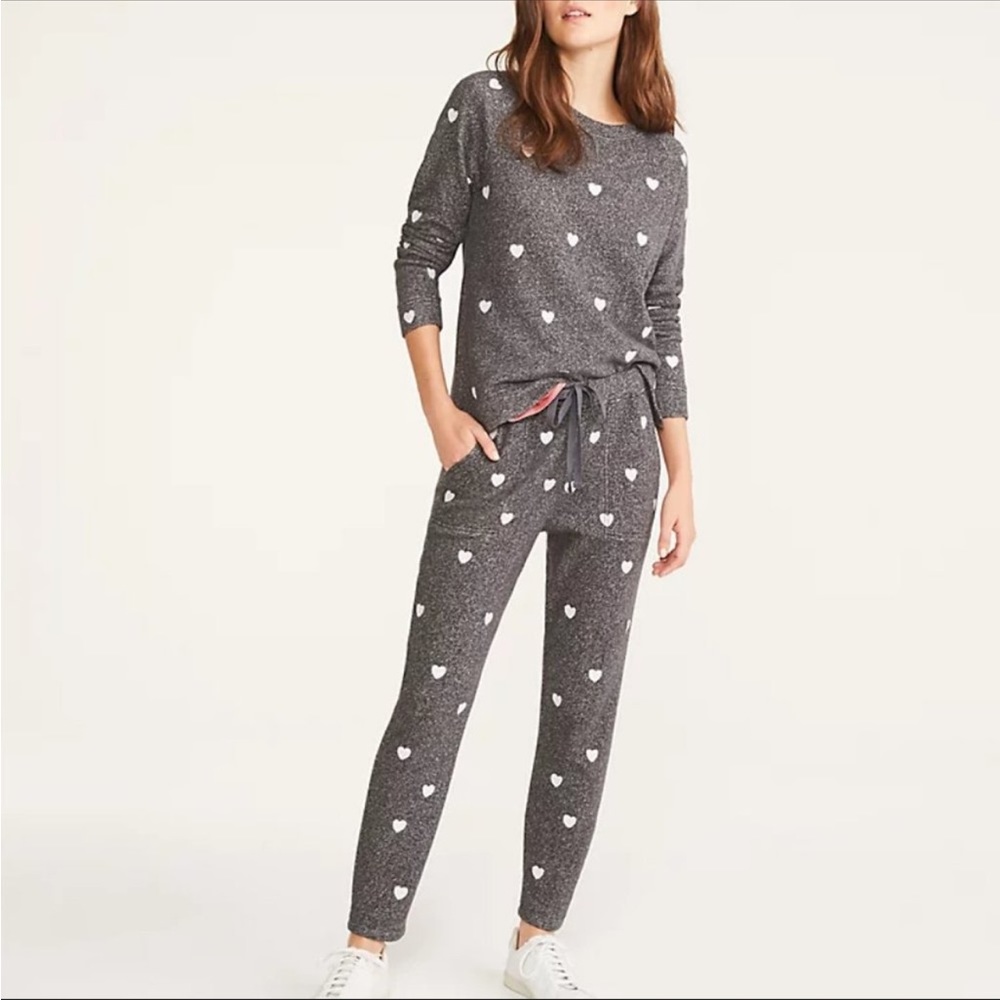 EUC Lou and Grey heart sweatsuit size Medium
